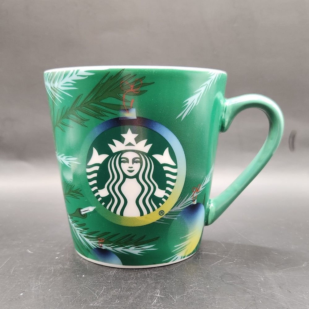 2020 Starbucks Holiday Wide Mouth Holiday Christmas Coffee Mug 18 oz.